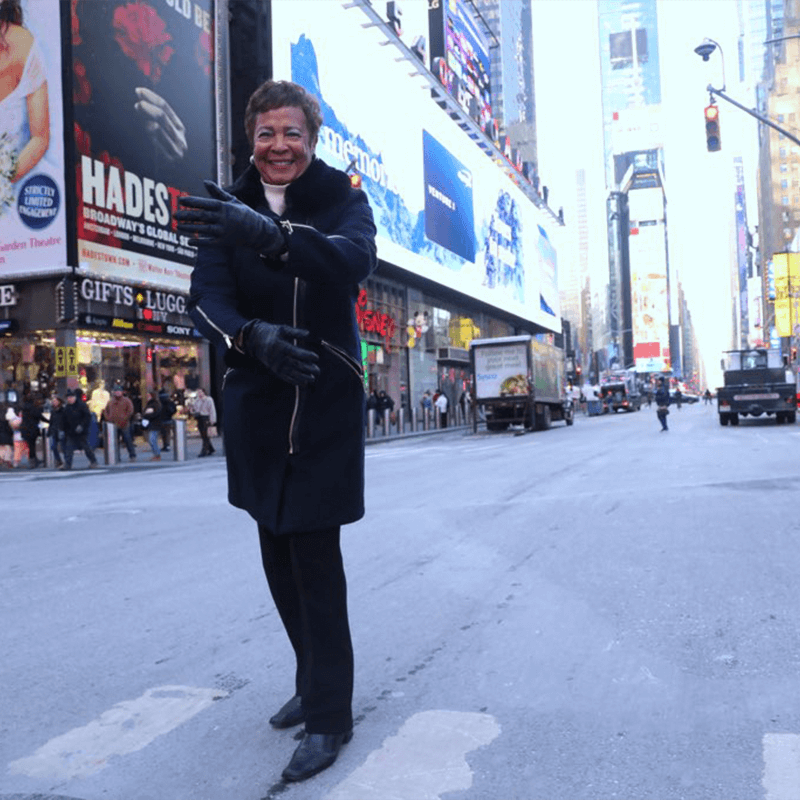 14102342a32441a4b6db1a25735736ab